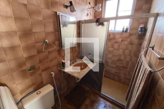 Banheiro do Quarto 1 de casa à venda com 3 quartos, 230m² em Encantado, Rio de Janeiro