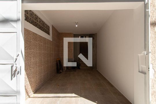 Garagem  de casa para alugar com 1 quarto, 55m² em Vila Leao, Sorocaba