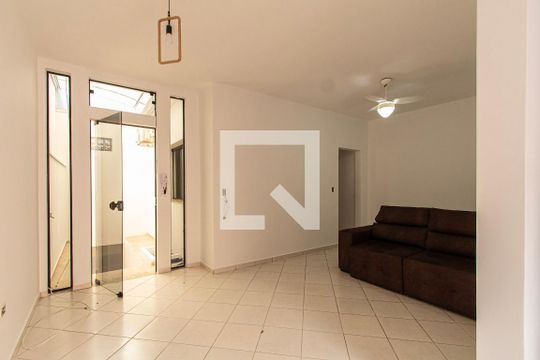 Sala de casa para alugar com 1 quarto, 55m² em Vila Leao, Sorocaba
