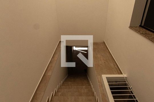Garagem  de casa para alugar com 1 quarto, 55m² em Vila Leao, Sorocaba