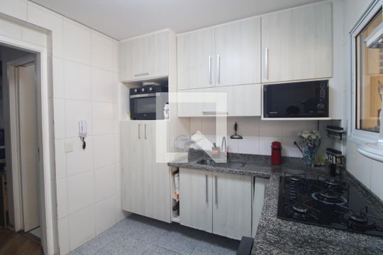 Cozinha de casa à venda com 3 quartos, 113m² em Vila Campo Grande, São Paulo
