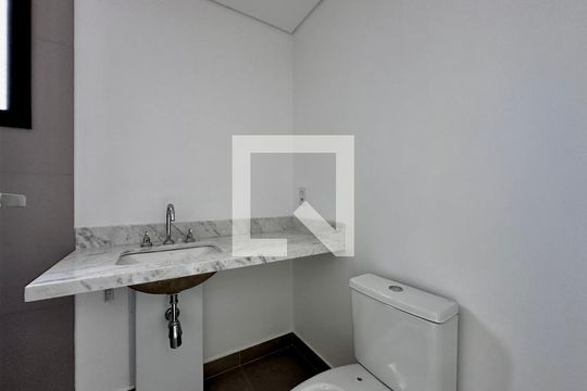 Banheiro de apartamento à venda com 1 quarto, 42m² em Vila Cordeiro, São Paulo