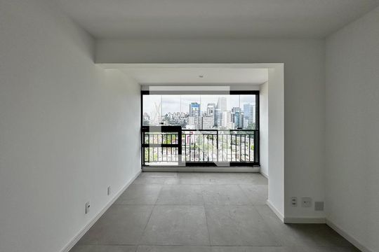 Quarto de apartamento à venda com 1 quarto, 42m² em Vila Cordeiro, São Paulo