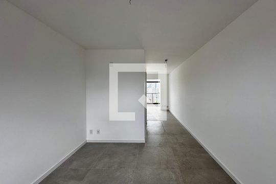 Apartamento à venda com 1 quarto, 42m² em Vila Cordeiro, São Paulo