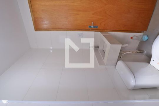 Banheiro de apartamento à venda com 1 quarto, 27m² em Vila Prudente, São Paulo