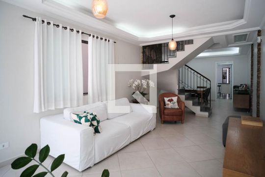 Sala de casa para alugar com 3 quartos, 125m² em Jardim Santa Maria, São Paulo