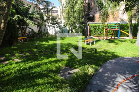 Área comum - Playground de apartamento para alugar com 2 quartos, 58m² em Azenha, Porto Alegre