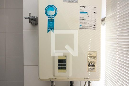Aquecedor de apartamento para alugar com 2 quartos, 58m² em Azenha, Porto Alegre