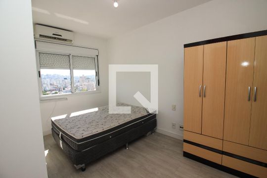 Quarto Suíte de apartamento para alugar com 2 quartos, 58m² em Azenha, Porto Alegre