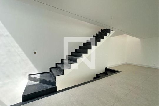 Casa à venda com 6 quartos, 450m² em Campo Belo, São Paulo
