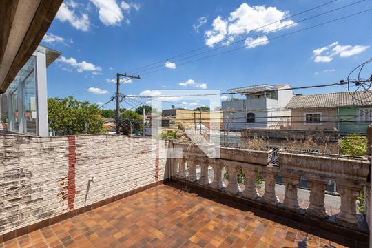Varanda de casa à venda com 2 quartos, 150m² em Vila Arriete, São Paulo