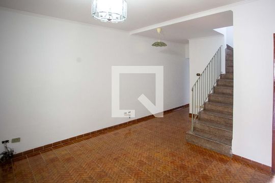 Sala de casa para alugar com 4 quartos, 186m² em Piraporinha, Diadema
