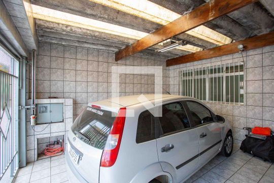 Garagem de casa para alugar com 4 quartos, 186m² em Piraporinha, Diadema