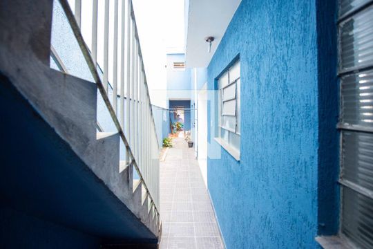 Quintal de casa para alugar com 4 quartos, 186m² em Piraporinha, Diadema