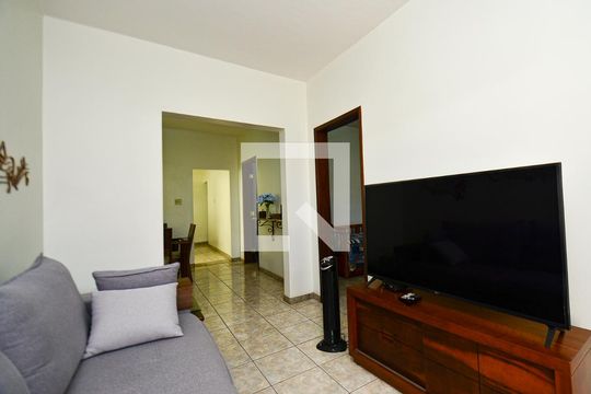 Sala de estar de casa à venda com 3 quartos, 257m² em Concórdia, Belo Horizonte