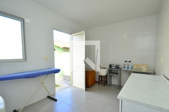 Lavanderia de casa à venda com 3 quartos, 257m² em Concórdia, Belo Horizonte