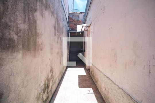 Corredor de casa para alugar com 3 quartos, 100m² em Cidade Patriarca, São Paulo