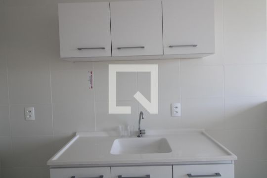 Cozinha de apartamento para alugar com 1 quarto, 31m² em Socorro, São Paulo