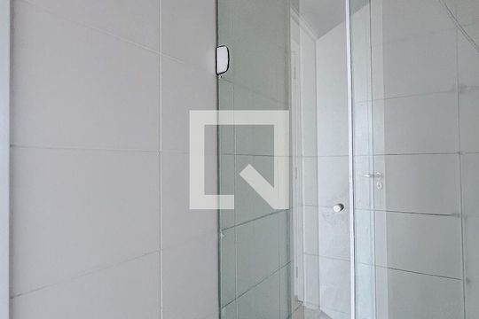 Banheiro da Suíte de apartamento para alugar com 1 quarto, 29m² em Jardim da Gloria, São Paulo