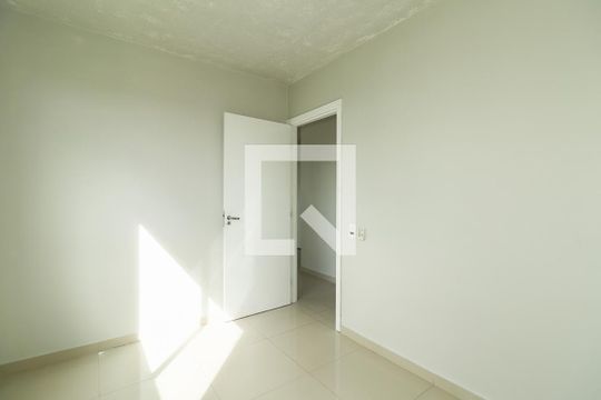 Quarto 2 de apartamento à venda com 2 quartos, 42m² em Sarandi, Porto Alegre