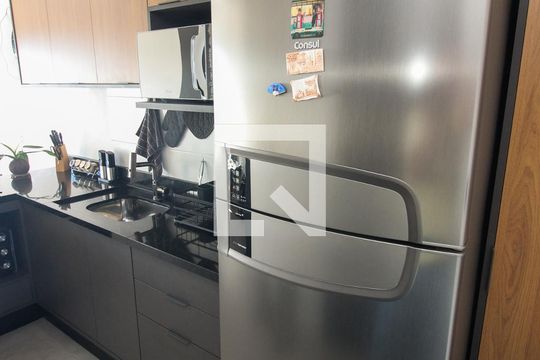 Cozinha de apartamento à venda com 1 quarto, 45m² em Azenha, Porto Alegre