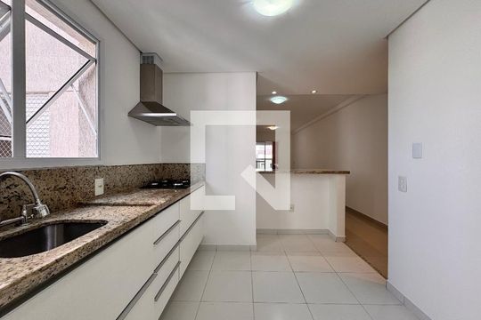 Cozinha de apartamento à venda com 3 quartos, 80m² em Vila Valparaíso, Santo André