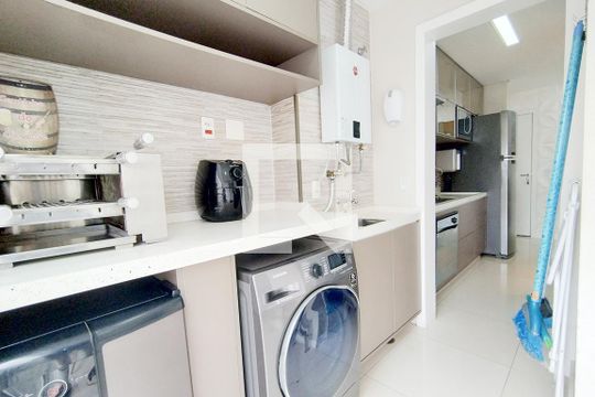 Área de Serviço de apartamento para alugar com 2 quartos, 60m² em Jaguaribe, Osasco