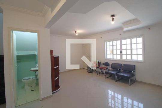 Sala de casa de condomínio à venda com 3 quartos, 180m² em Vila Constancia, São Paulo