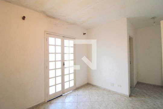 Suíte de casa de condomínio à venda com 3 quartos, 180m² em Vila Constancia, São Paulo