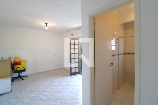 Suíte de casa de condomínio à venda com 3 quartos, 180m² em Vila Constancia, São Paulo