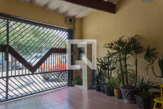 Garagem de casa à venda com 3 quartos, 177m² em Baeta Neves, São Bernardo do Campo