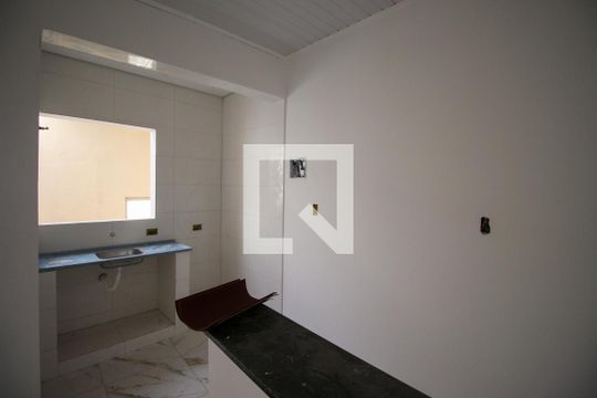 Cozinha de casa para alugar com 1 quarto, 50m² em Jardim Santa Maria, São Paulo
