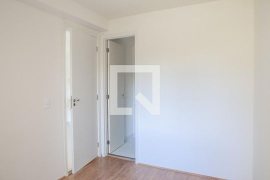 Suíte de apartamento para alugar com 1 quarto, 27m² em Parque Industrial Tomas Edson, São Paulo
