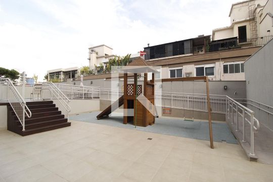 Área comum - Playground de apartamento para alugar com 2 quartos, 66m² em Bela Vista, Porto Alegre