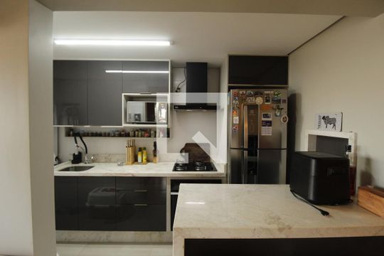 Cozinha de apartamento para alugar com 2 quartos, 66m² em Bela Vista, Porto Alegre