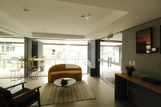 Hall de entrada de apartamento à venda com 2 quartos, 66m² em Bela Vista, Porto Alegre