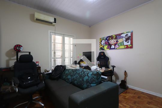Quarto 1 de casa para alugar com 2 quartos, 150m² em Vila Antonieta, São Paulo