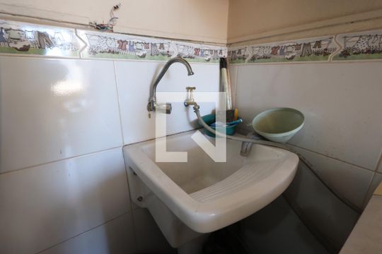 Área de Serviço de casa para alugar com 2 quartos, 150m² em Vila Antonieta, São Paulo