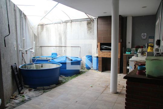 Churrasqueira de casa para alugar com 3 quartos, 180m² em Jardim do Papai, Guarulhos
