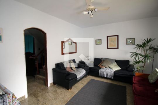 Sala de casa à venda com 3 quartos, 360m² em Taquara, Rio de Janeiro