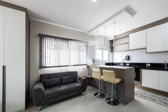 Sala de kitnet/studio para alugar com 1 quarto, 30m² em José Menino, Santos