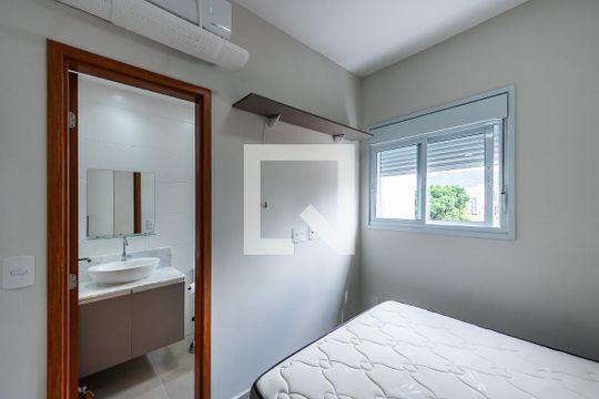Quarto de kitnet/studio para alugar com 1 quarto, 30m² em José Menino, Santos