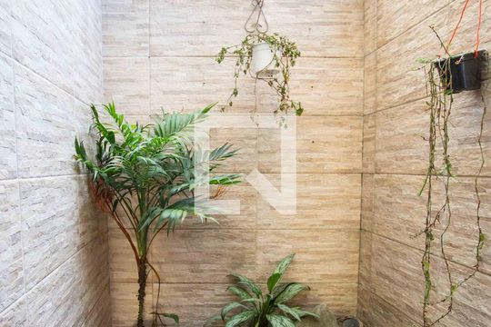 Jardim de casa para alugar com 3 quartos, 180m² em Canhema, Diadema