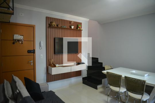 Sala de apartamento para alugar com 2 quartos, 100m² em Parque Oratório, Santo André