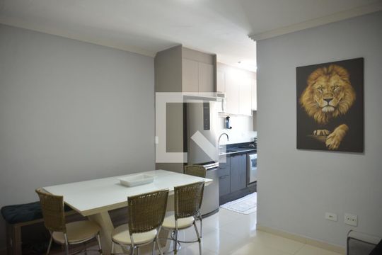 Sala de apartamento para alugar com 2 quartos, 100m² em Parque Oratório, Santo André