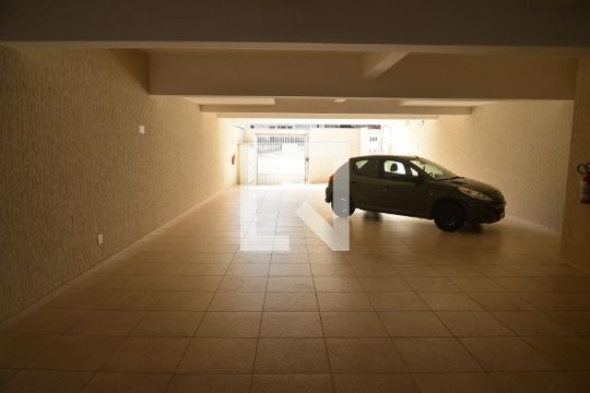 Garagem de apartamento para alugar com 2 quartos, 100m² em Parque Oratório, Santo André
