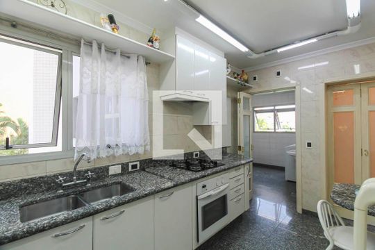 Cozinha de apartamento à venda com 4 quartos, 250m² em Jardim Avelino, São Paulo