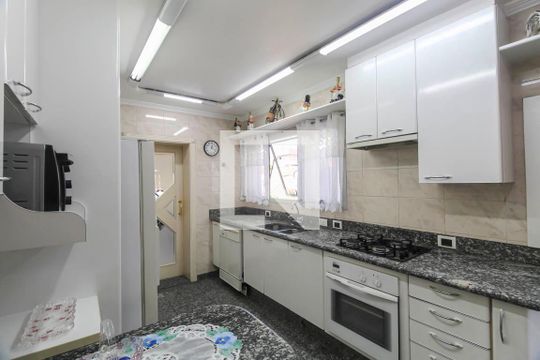 Cozinha de apartamento à venda com 4 quartos, 250m² em Jardim Avelino, São Paulo