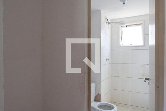 Banheiro de apartamento para alugar com 2 quartos, 40m² em Residencial Real Park Sumaré, Sumaré