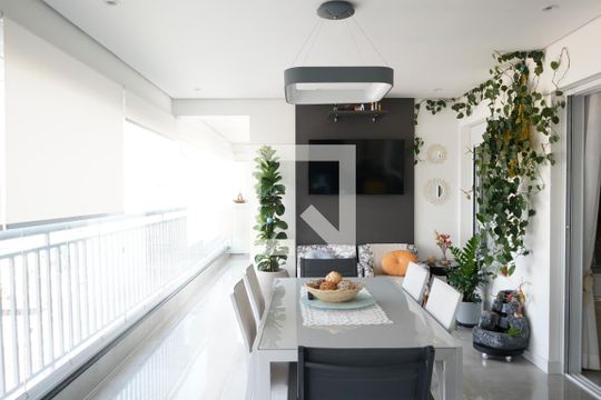 Sacada de apartamento à venda com 3 quartos, 119m² em Belém, São Paulo
